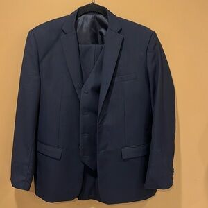 ISAAC MIZRAHI
3 Piece Suit